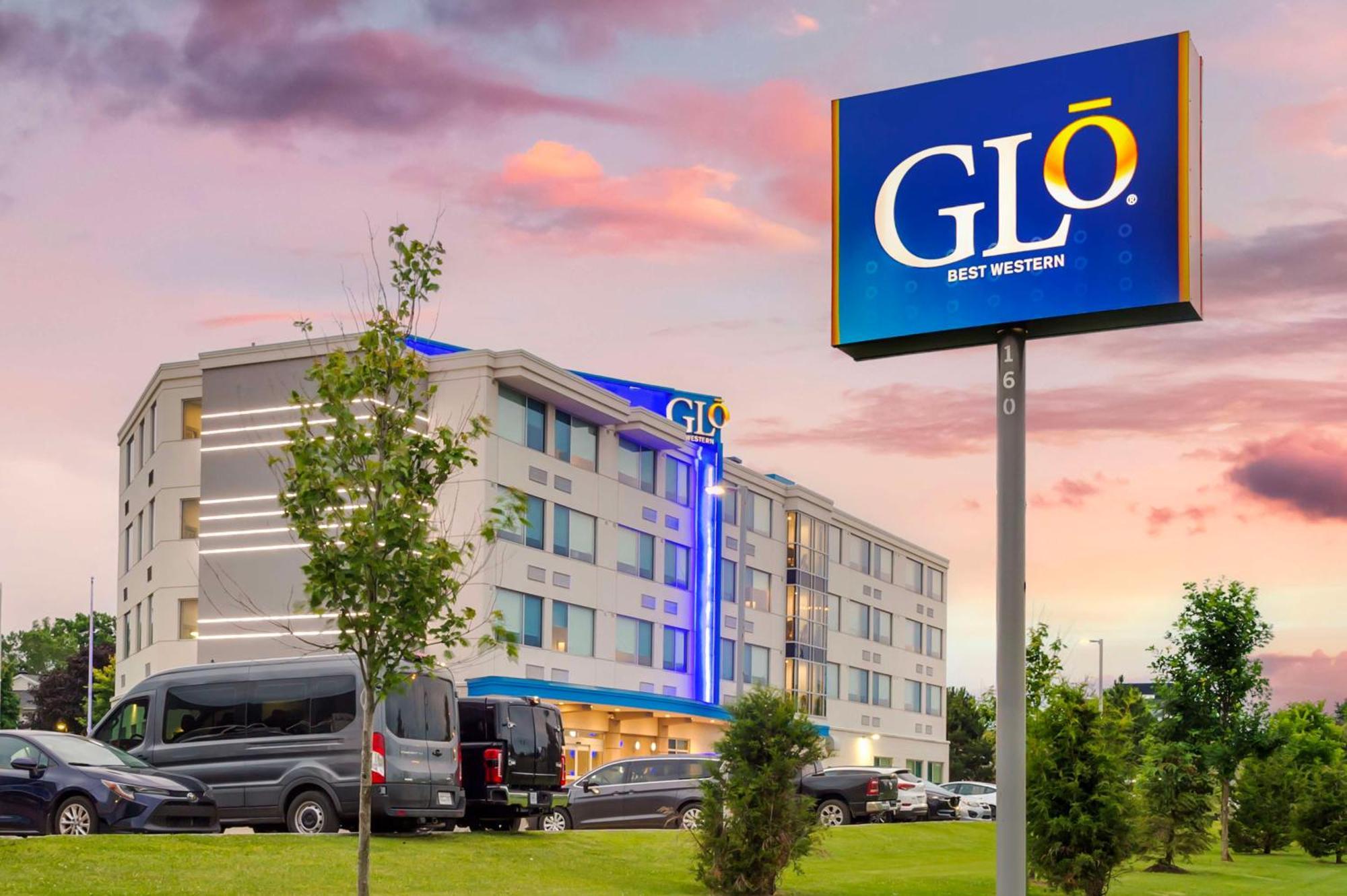 Glo Best Western Kanata Ottawa West Exterior photo