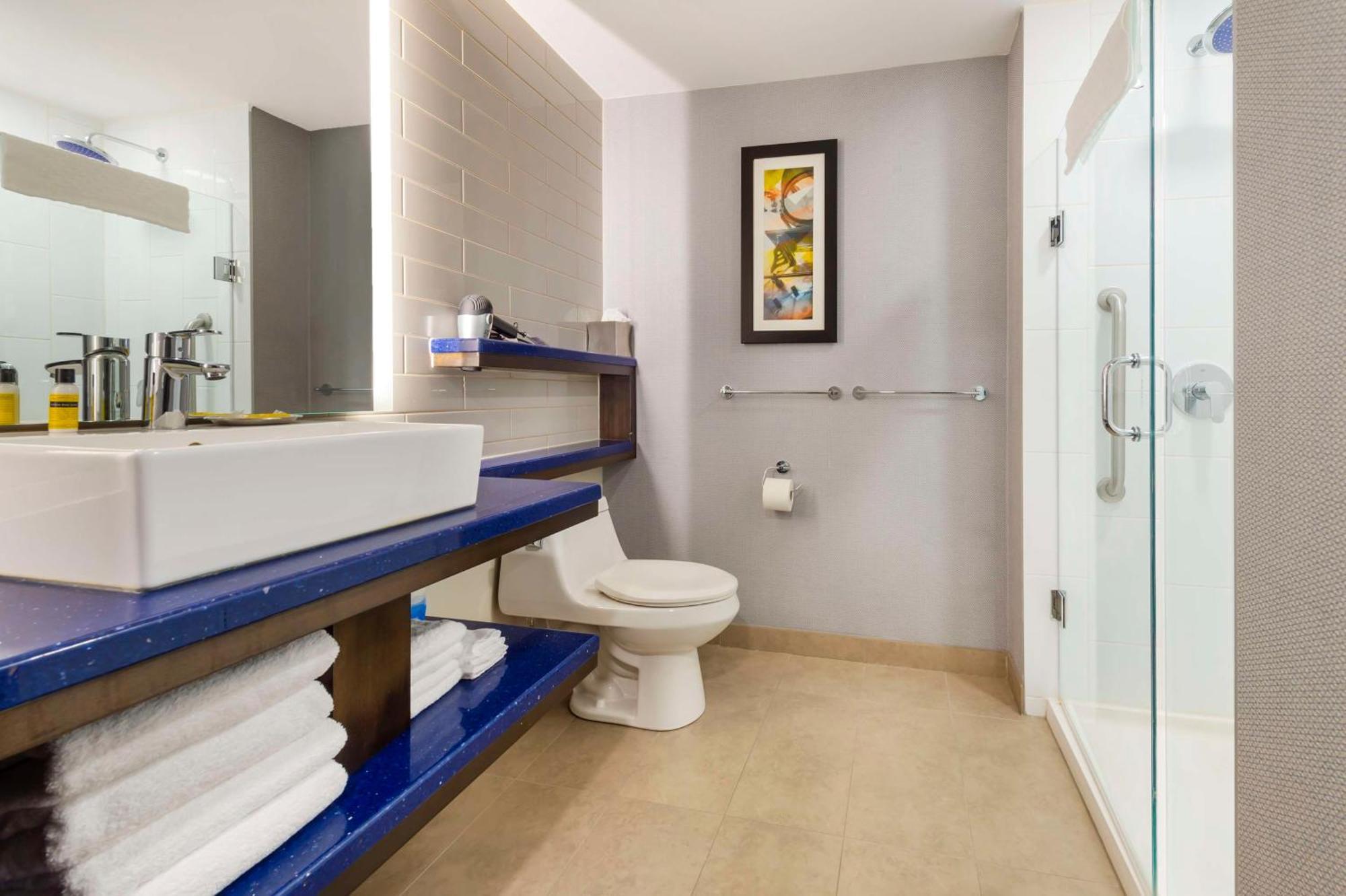 Glo Best Western Kanata Ottawa West Exterior photo