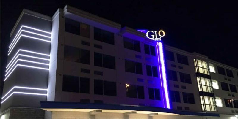 Glo Best Western Kanata Ottawa West Exterior photo