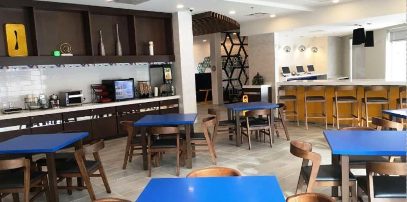 Glo Best Western Kanata Ottawa West Exterior photo